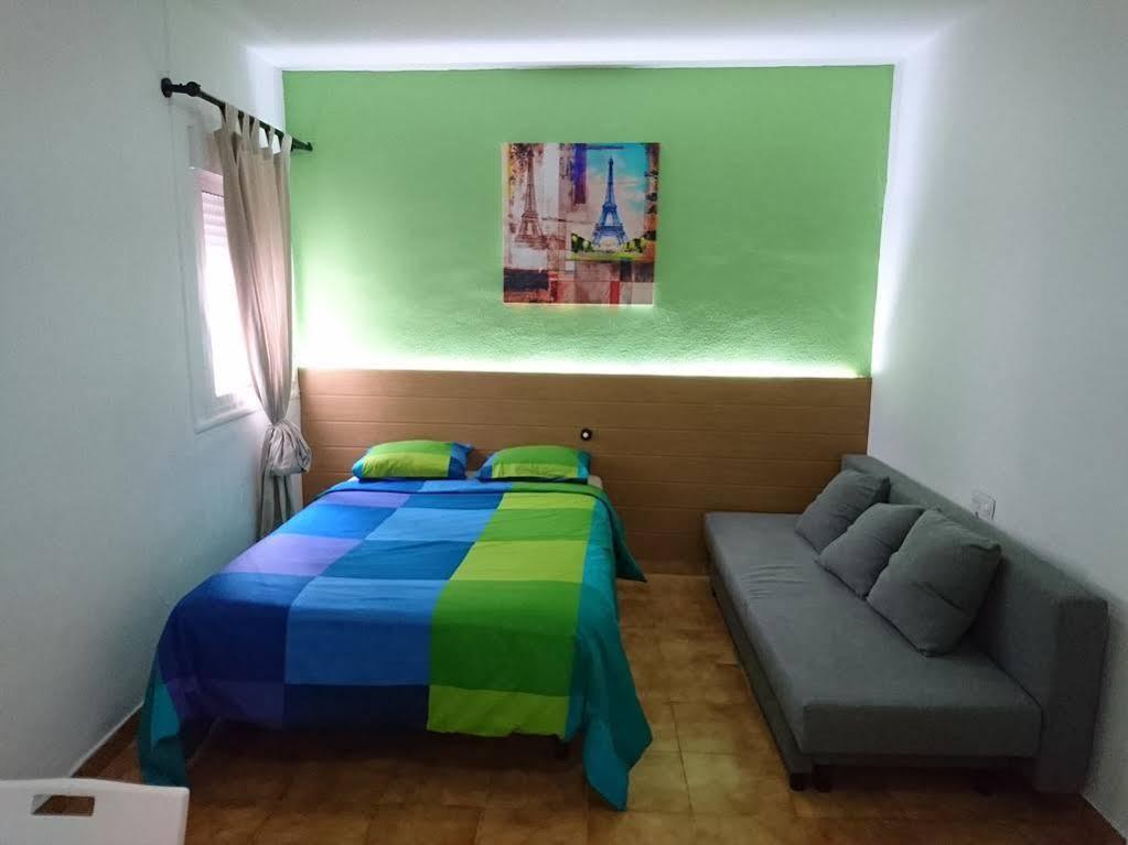 Netherlands Apartments Madrid Exterior photo